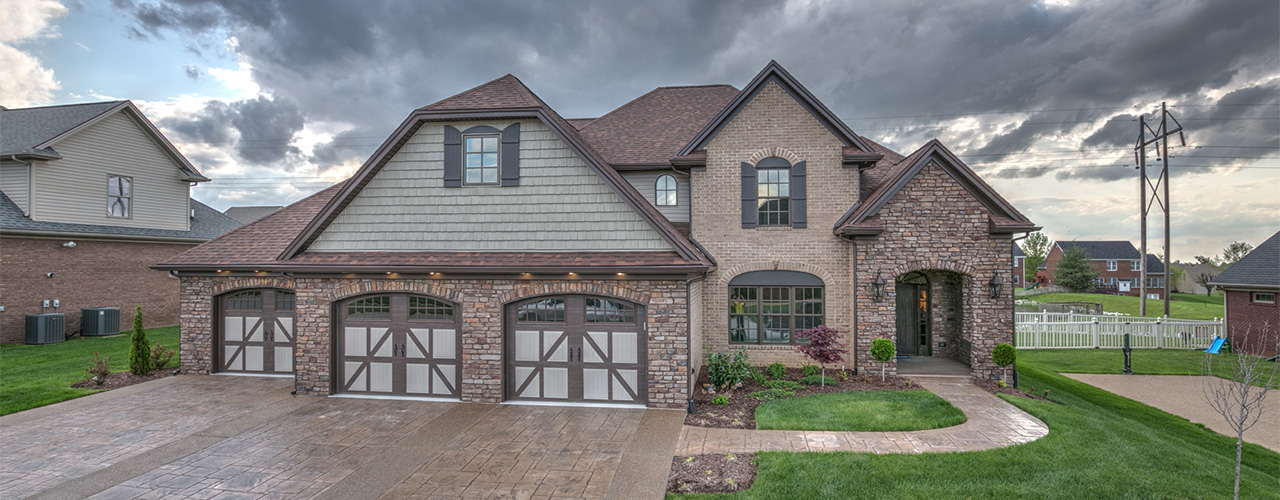 slider-4526-lake-forest-dr